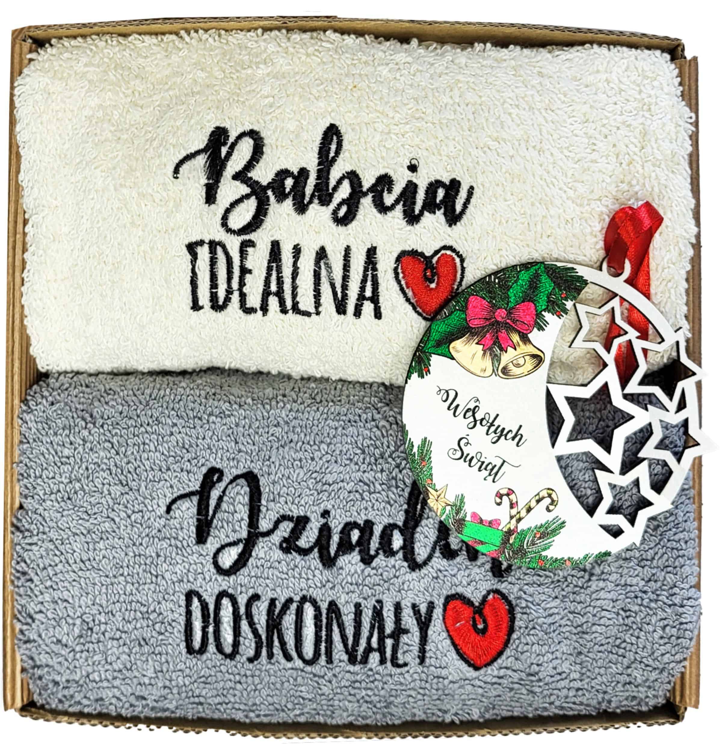 29c848050840ebbd1f012707441a0355.jpg Elegancki Zestaw Prezentowy dla Babci i Dziadka - Ręczniki, Pudełko i Drewniana Bombka - obrazek 1